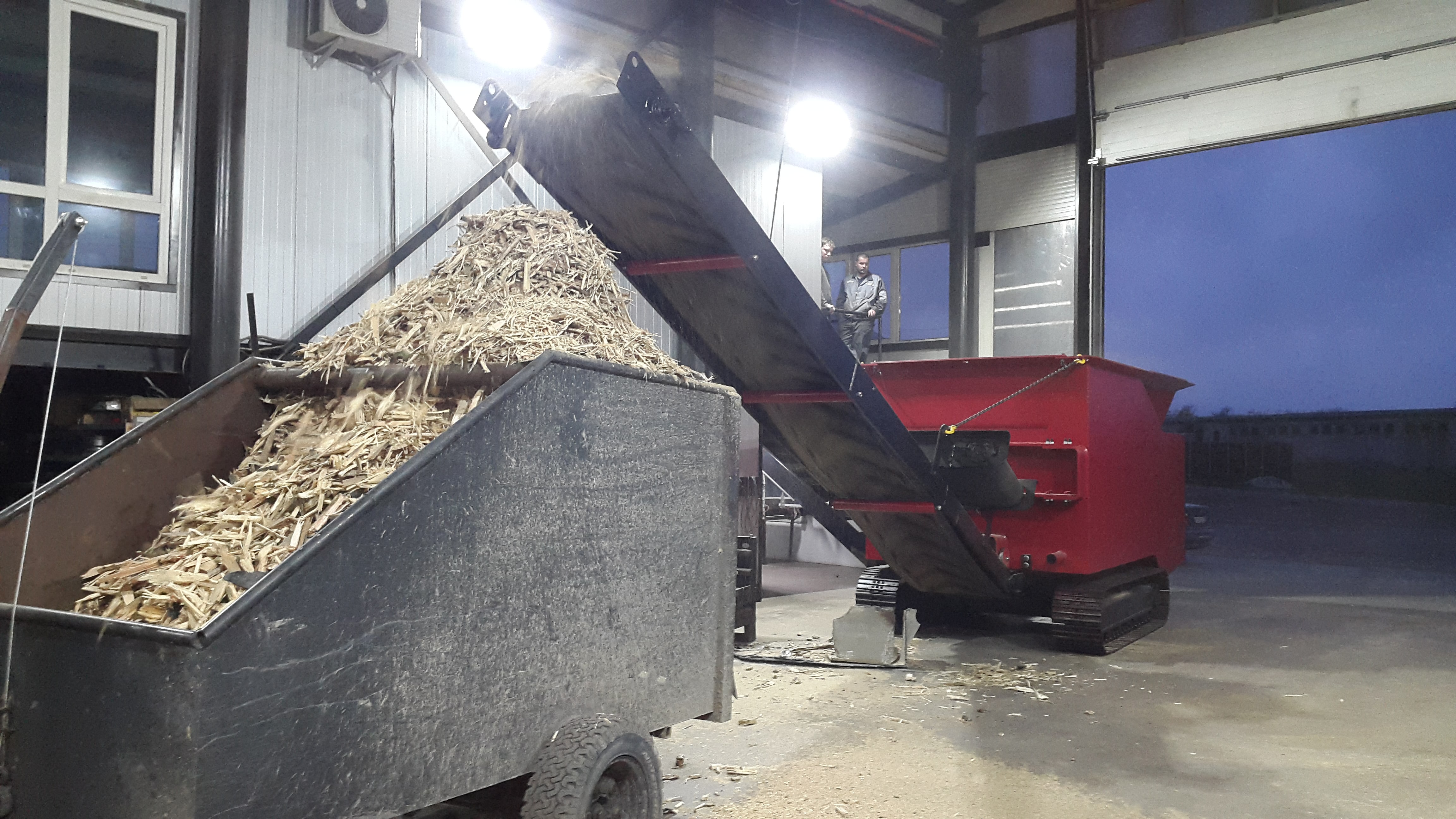 ../img/product/kivshservice/shrder_k_600/kivshservce_podribnyuvach_k_600_bruht_kamin_beton_shredder_foto1.jpg