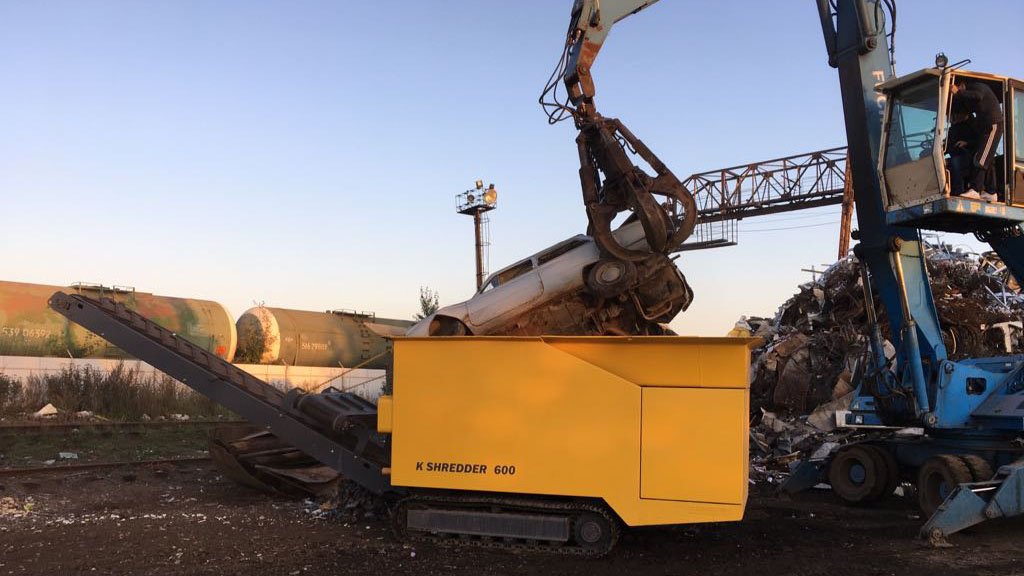 ../img/product/kivshservice/shrder_k_600/kivshservce_podribnyuvach_k_600_bruht_kamin_beton_shredder_foto9.jpg
